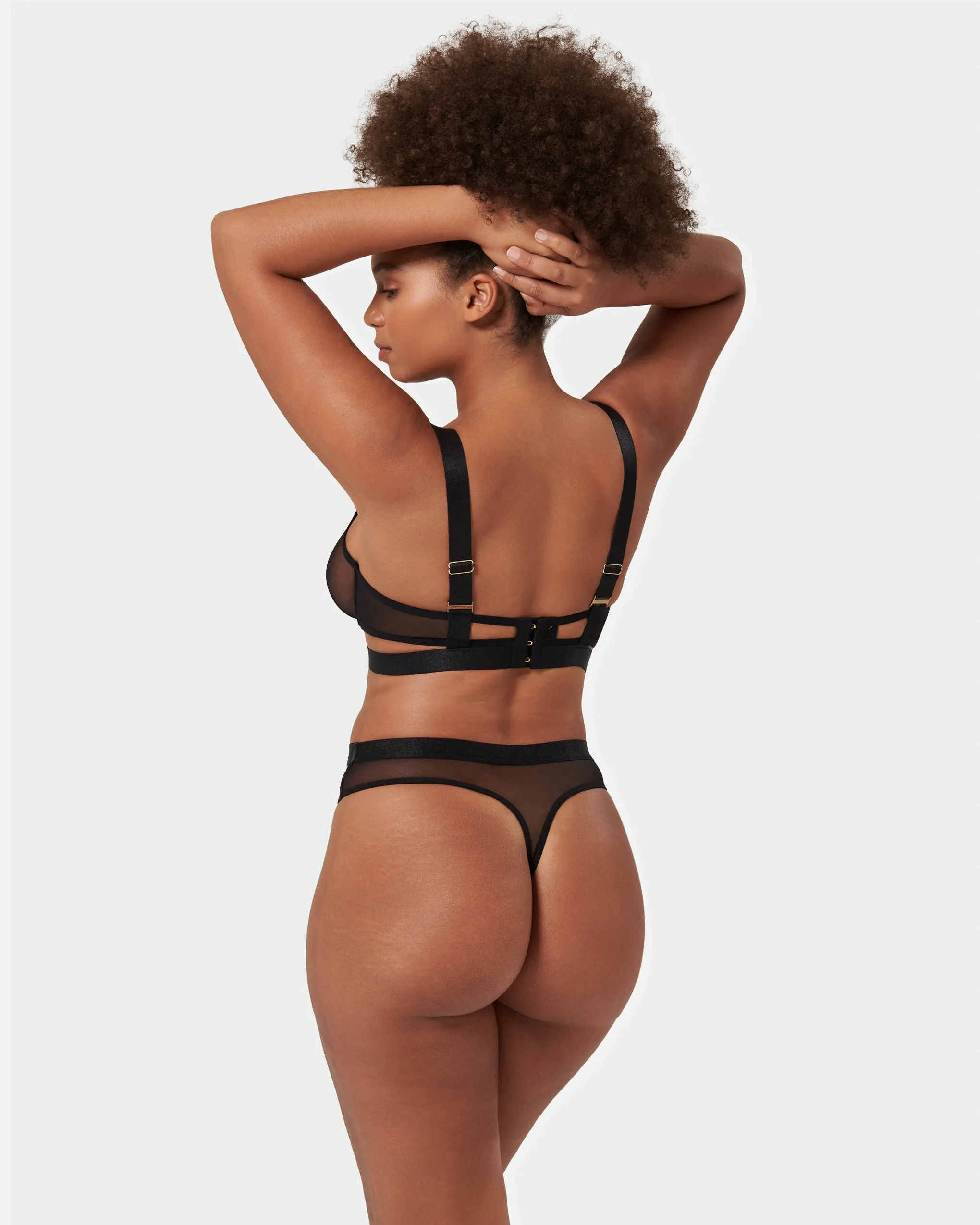 Set: Trinity Black