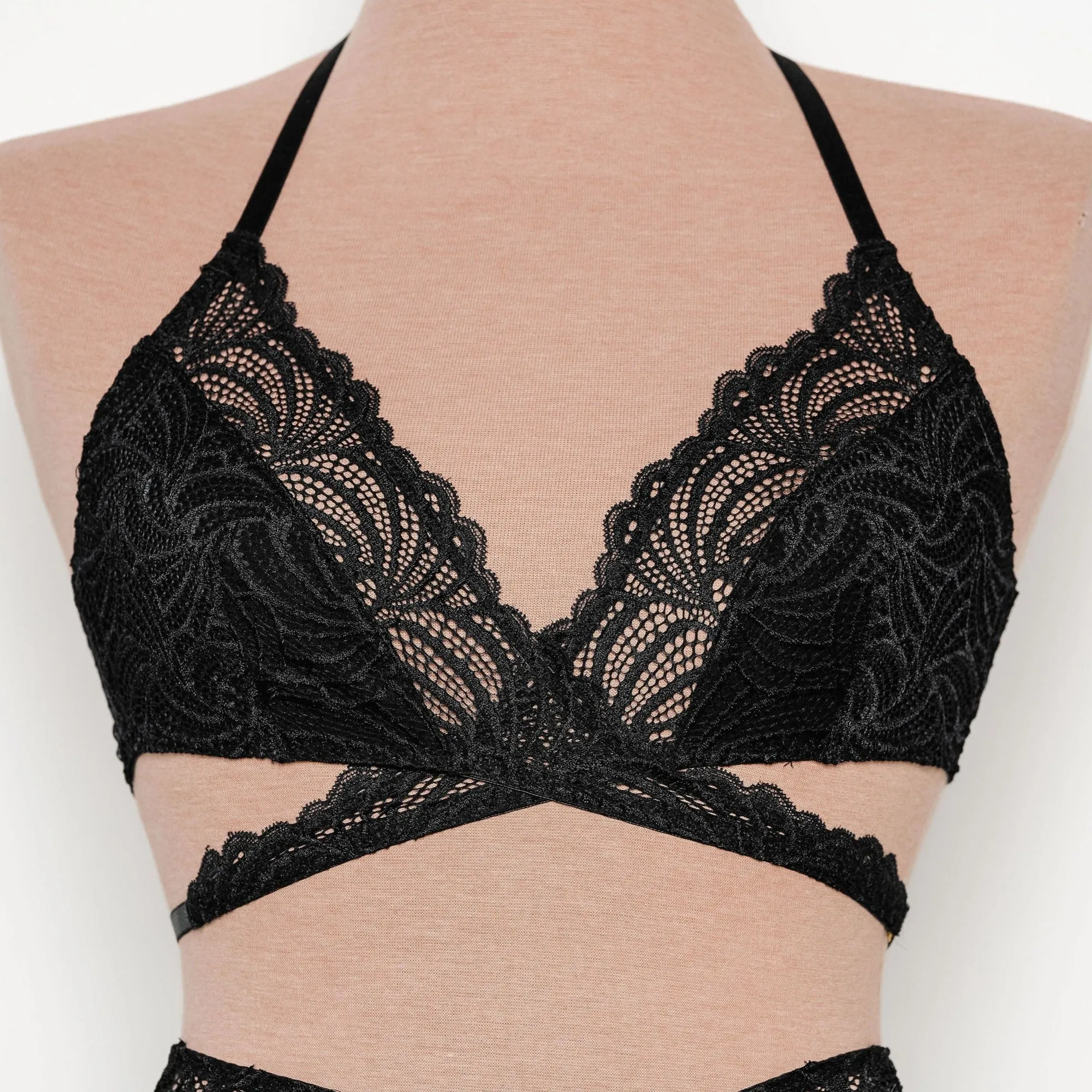 Strappy Wrap Bralette - Black
