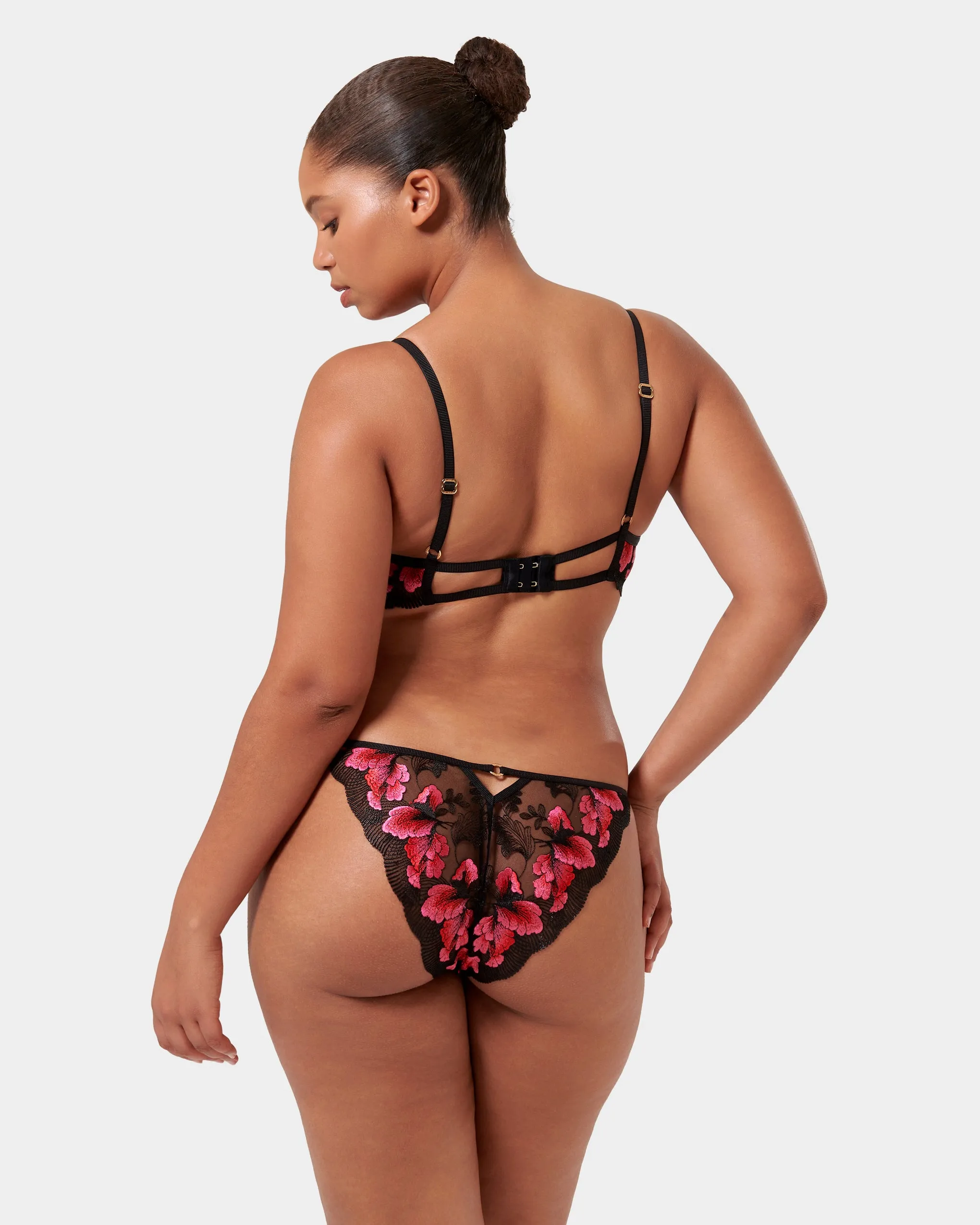 Vivienne Floral Embroidered Bra Pink